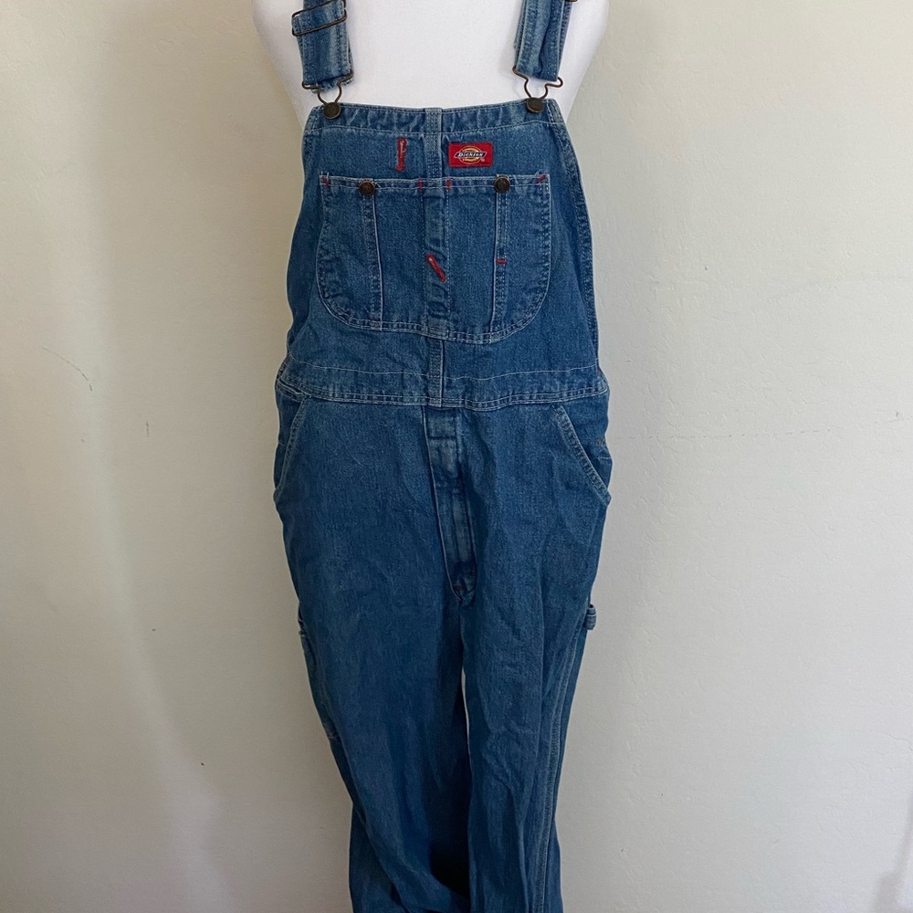Cargo style denim dickies overalls!! 💙